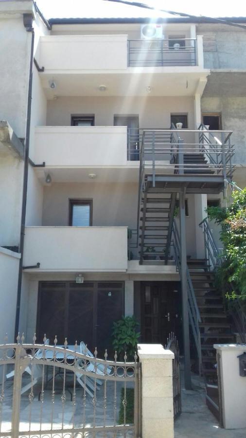 Apartmani Ivkovic+ Требине Екстериор снимка