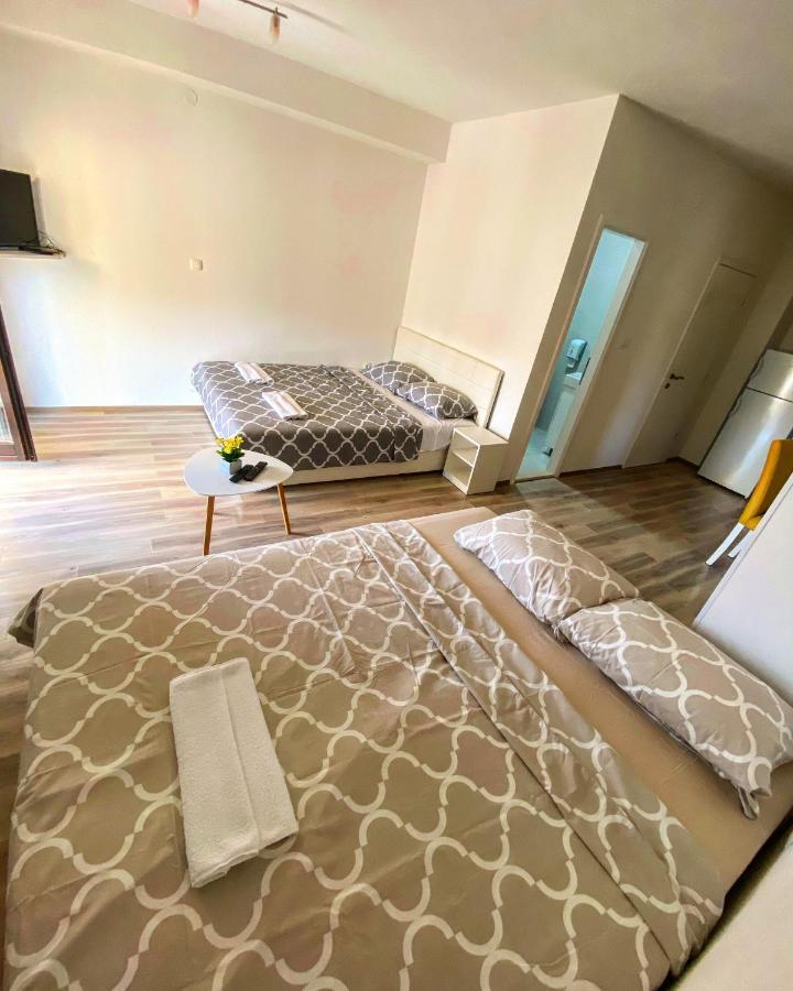 Apartmani Ivkovic+ Требине Екстериор снимка