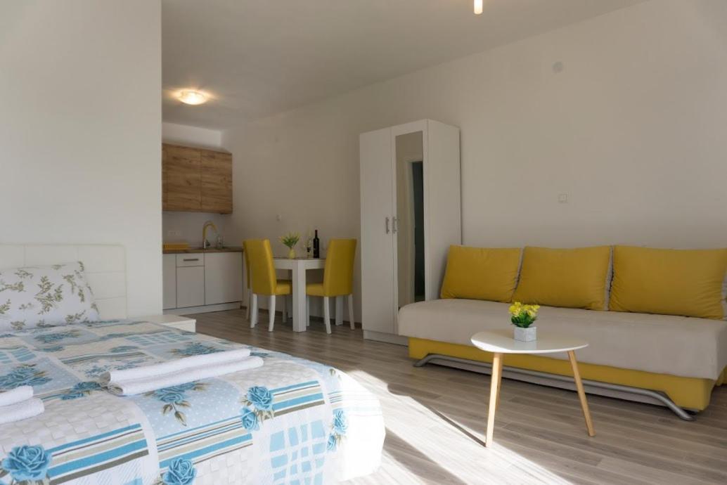 Apartmani Ivkovic+ Требине Екстериор снимка