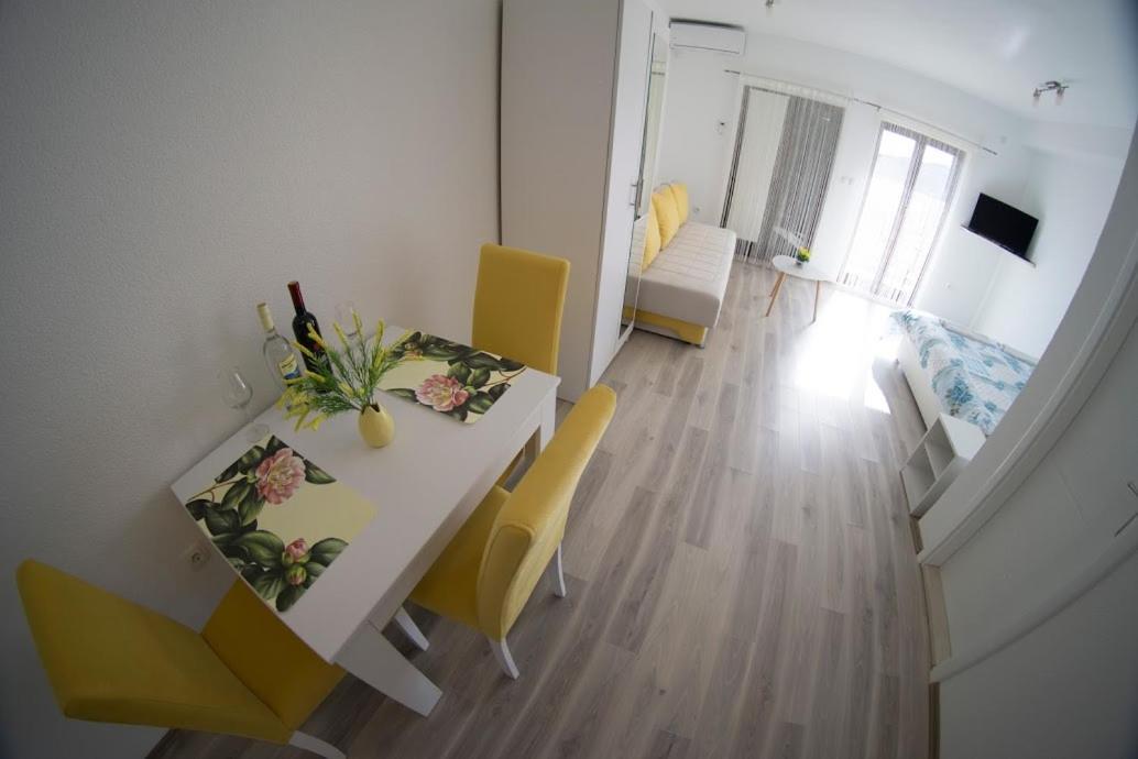 Apartmani Ivkovic+ Требине Екстериор снимка